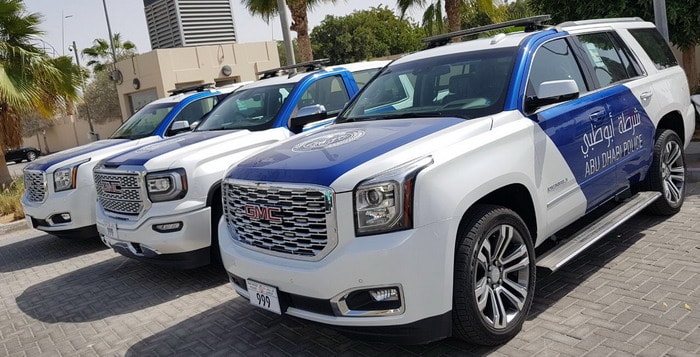 191 شاحنة جي إم سي تشارك في مسيرة قياسية في الإمارات