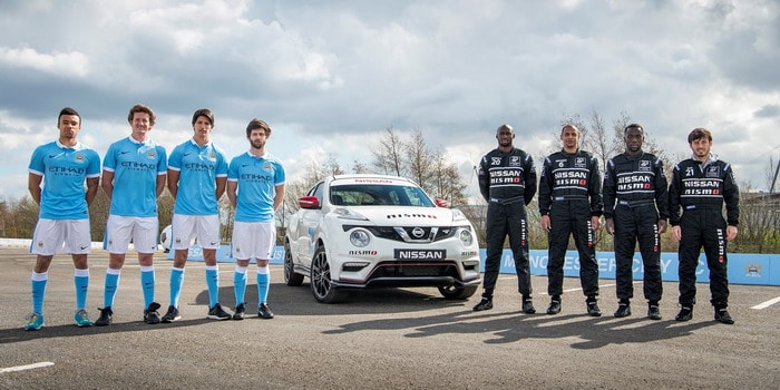 نخبة من لاعبي كرة القدم العالميين يشاركون في تجربة قيادة نيسان