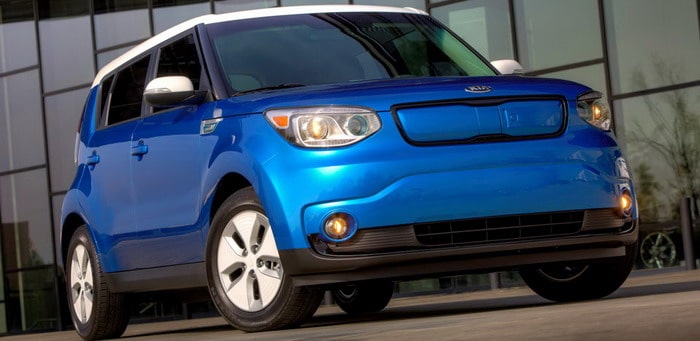 كيا سول EV المحسنة تزداد تطوراً في مدي التنقل لتنضم لبولت