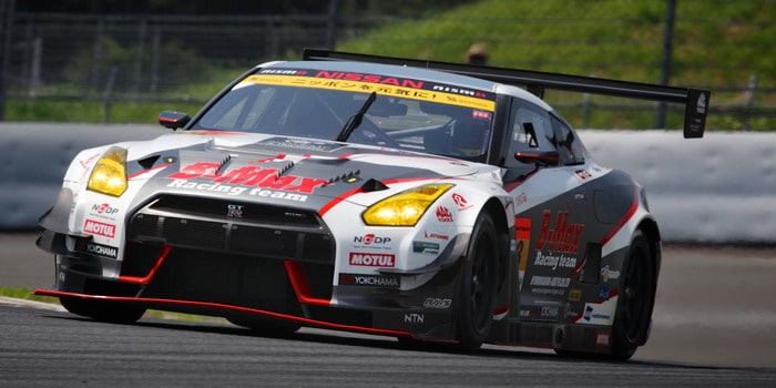 نيسان تفوز بأربعة سباقات جي تي 500 على التوالي