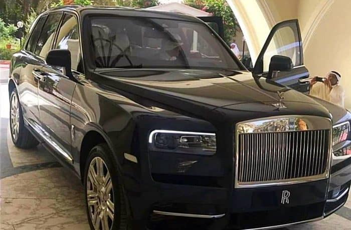 رولزرويس كولينان تصل الكويت باللون الأسود