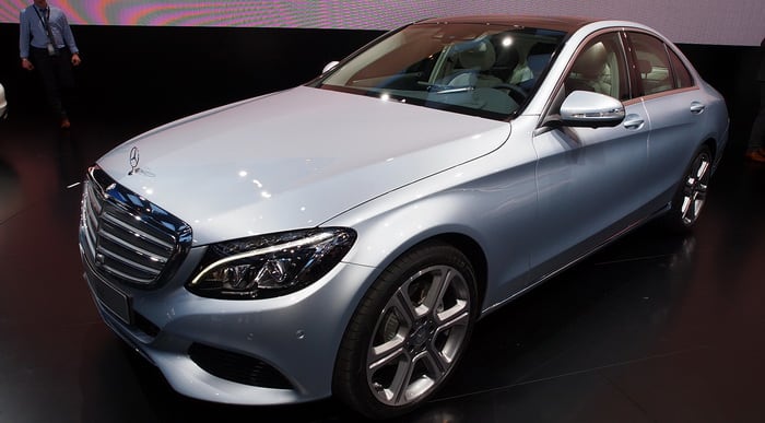 مرسيدس CClass تفوز بجائزة العام في نيويورك 2015