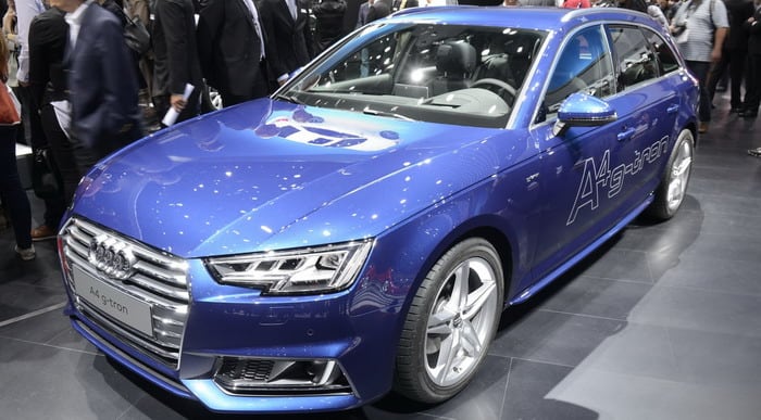 أودي توسع قائمة اصدارات gtron بموديل A4 Avant الجديد المقدم في فرانكفورت 2015