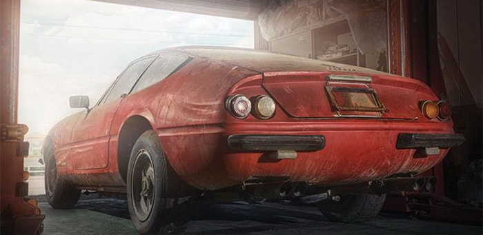 فيراري دايتونا بسعر 2 مليون دولار يعثر عليها مهجورة في حظيرة باليابان