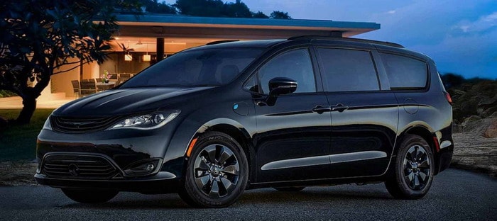 كرايسلر باسيفيكا هايبرد 2019 تحصل على باقة S Appearance BlackedOut