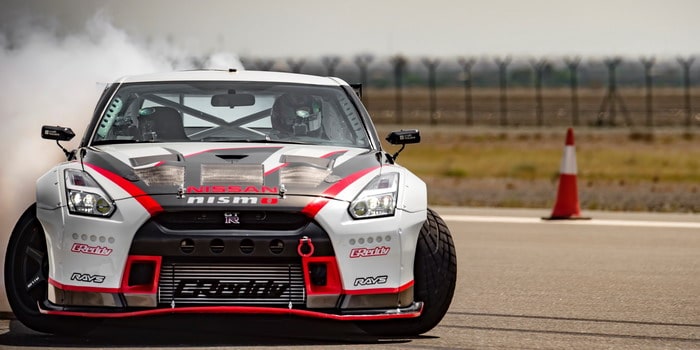 نيسان GTR تكسر الرقم القياسي العالمي لأسرع دريفت في العالم