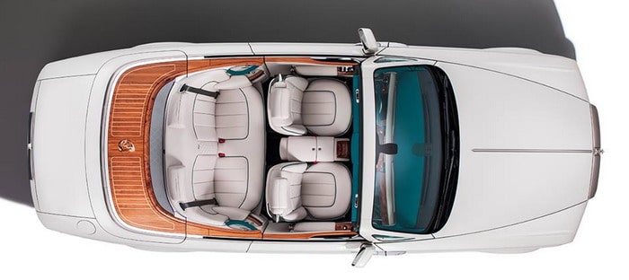 رولزرويس تتباهي بنسخة أخري وحيدة من نوعها تحتفل بالطاووس الهندي