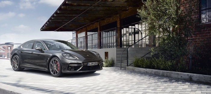 بورشه باناميرا 2017 . . الاسرع بين السيارات السيدان تنطلق بمحركات عديدة وتصميم مثالي