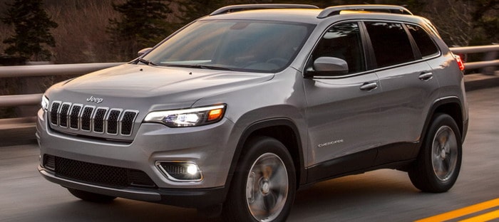 جيب تقدم شيروكي 2019 المطورة في معرض ديترويت