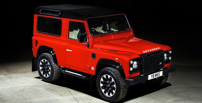 لاندروفر ديفندر الأصلية تعود بنسخةWorks V8 الخاصة بقوة 400 حصان