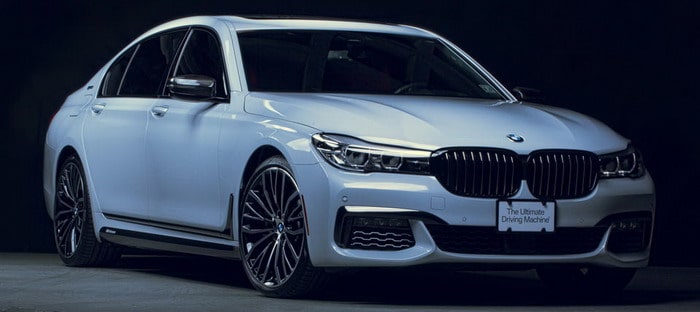 BMW تضيف باقة M Performance لموديل 740e PlugIn هايبرد في SEMA