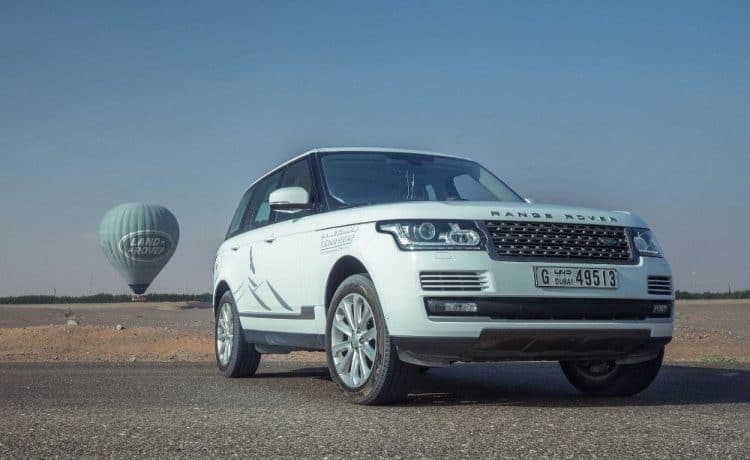 فيديو : لاندروفر تحتفي بتراث الإمارات الخاص بصيد الصقور في مغامرة خاصة