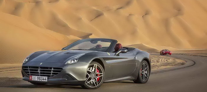 فيديو : فيراري كاليفورنيا T Deserto Rosso تخترق الصحاري العربية في الربع الخالي