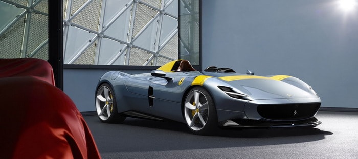 ?فيراري SP1 / SP2 . . سيارات عصرية بالطلب من وحي الخمسينيات