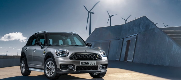 ميني كونتريمان كوبر S E All4 أول نسخة هجينة Plugin من الشركة