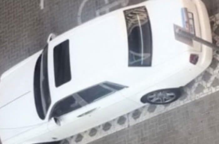 شرطة دبي تحرر مخالفة لصاحب أغلي لوحة سيارة في العالم