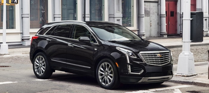 كاديلاك XT5 متعددة الاستخدامات الفاخرة تسعي للسيطرة في معرض دبي 2015