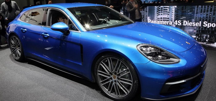 بورشه باناميرا سبورت توريزمو 2018 الجديدة تظهر جانبها المثير في جنيف