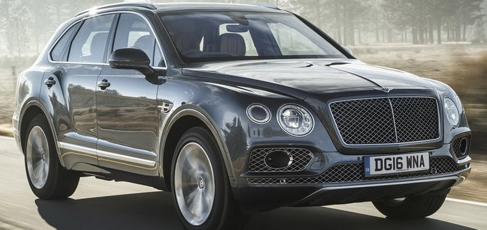 الرئيس التنفيذي لرولز رويس يصف بنتلي بنتايجا بأنها نسخة مموهة من أودي Q7