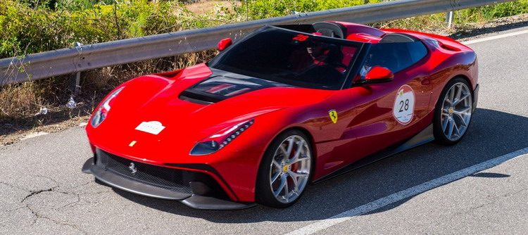 فيراري F12 TRS تنطلق رسميًا بقوة 740 حصان ومزيد من الإثارة