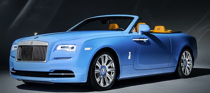 رولزرويس تظهر جمال نسخة Dawn Bespoke المثيرة باللون الأزرق الفاتن