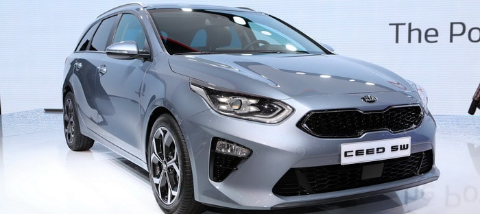 كيا سييد سبورتس واجن الجديدة تظهر في جنيف بمصابيح خلفية من BMW