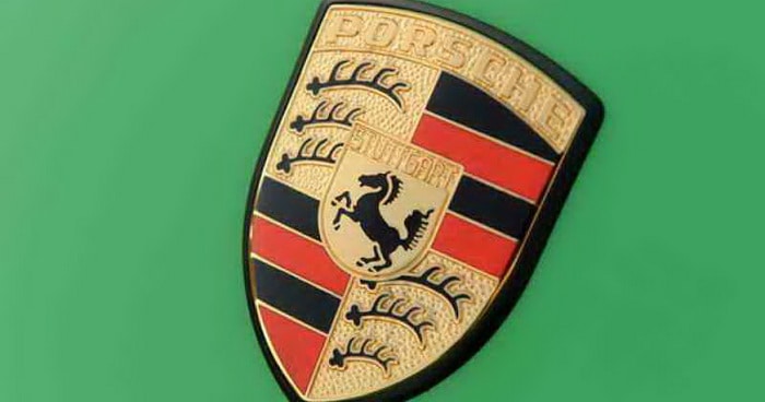 سيارة بورشه المنافسة لتسلا قد تأتي بقوة 600 حصان ومدي 482 كم