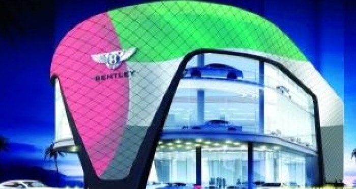 الحبتور تشهد افتتاح أكبر صالة عرض لبنتلي في العالم بالإمارات