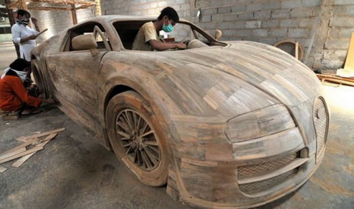 يمكنكم الآن الحصول علي بوجاتي فيرون بسعر 3.300 دولار ، ولكنها للأسف خشبية !!