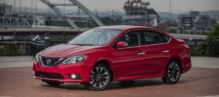 نيسان سنترا 2017 تنطلق نحو المبيعات بسعر يبدأ من 16.990 دولار