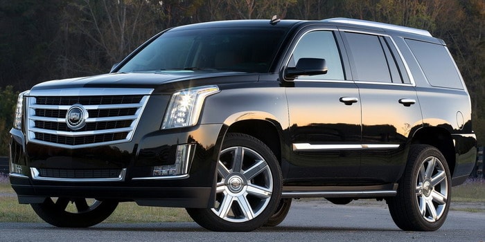 كاديلاك إسكاليد 2015 تفوز بجائزة أفضل سيارة رياضية متعددة الاستخدامات في الشرق الأوسط