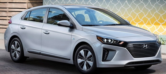 هيونداي تطلق أيونيك PlugIn هايبرد بسعر يبدأ من 24.950 دولار