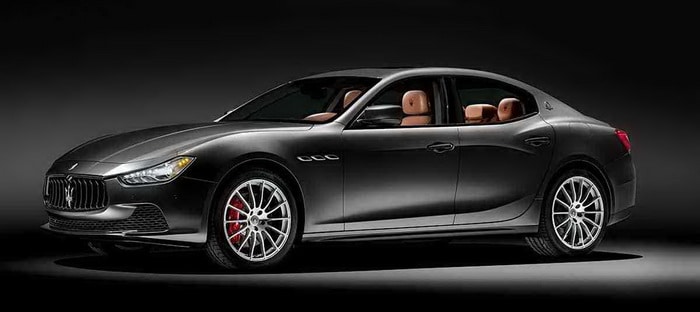 مازيراتي جيبلي S Q4 الخاصة للاحتفال بالذكري المئوية لشركة الأزياء نيمان ماركوس