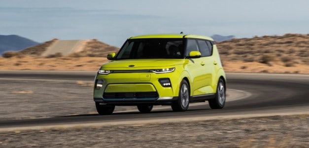 كيا سول EV الكهربائية تنطلق في لوس أنجلوس ببطاريات 64 كيلوواط