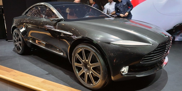 أستون مارتن DBX التجريبية تنطلق بكامل قوتها الكهربائية في جنيف 2015