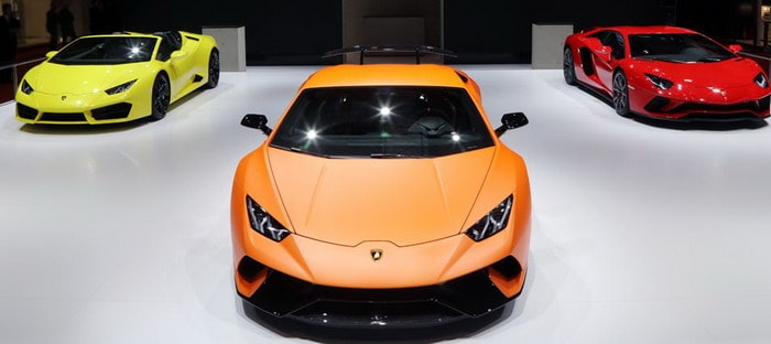 لامبورجيني هوراكان Performante وأفنتادور S يعلنان ظهورهما الآسيوي في شانغهاي