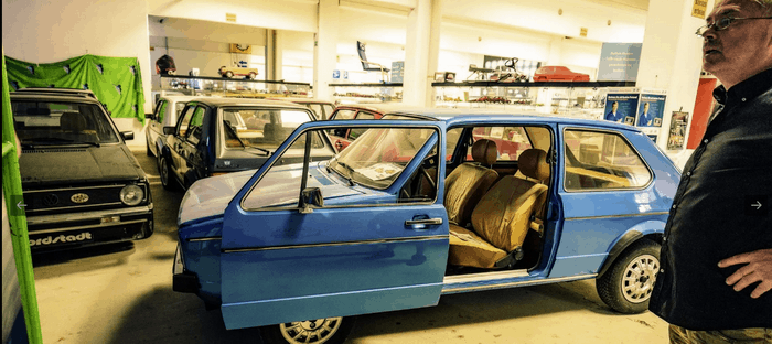 هذه أكبر مجموعة من سيارات فولكس فاجن جولف في العالم