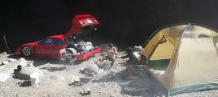فيراري F40 تذهب في رحلة تخييم مثيرة !!