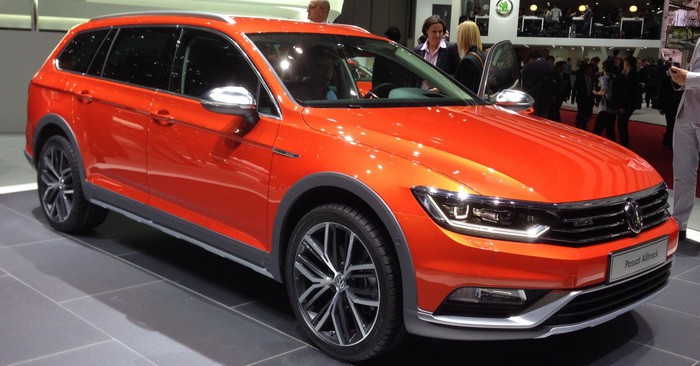 فولكس فاجن باسات Alltrack بمظهر أكثر شراسة تنتفض في جنيف 2015