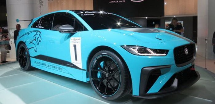 جاجوار IPace eTrophy .. بداية عهد السيارات السباقية الكهربائية تظهر في فرانكفورت