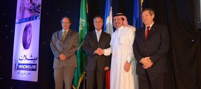 3 سعوديون يحصلون علي سيارات مرسيدس E200 من الجفالي وميشلان