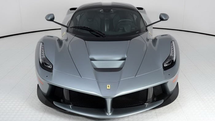 هل تستحق هذه السيارة لافيراري الفضية 4 مليون دولار حقاً ؟!!