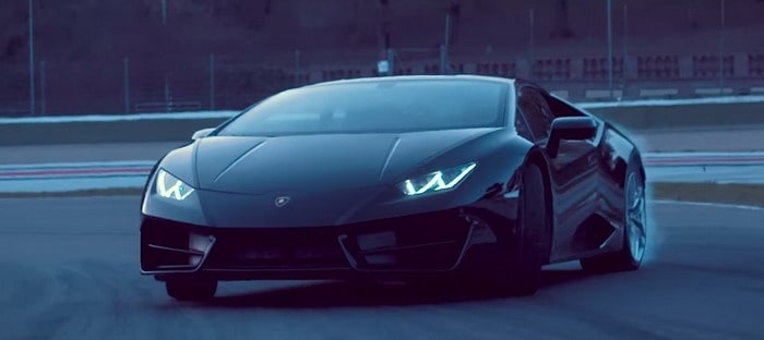 فيديو : لامبورجيني هوراكان LP 5802 تمارس الدريفت بأناقة