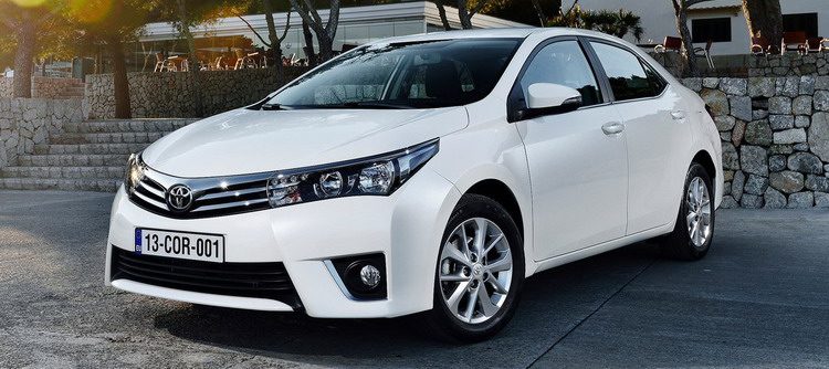 مراجعة سيارة تويوتا كورولا 2014 … 40 مليون قصة نجاح