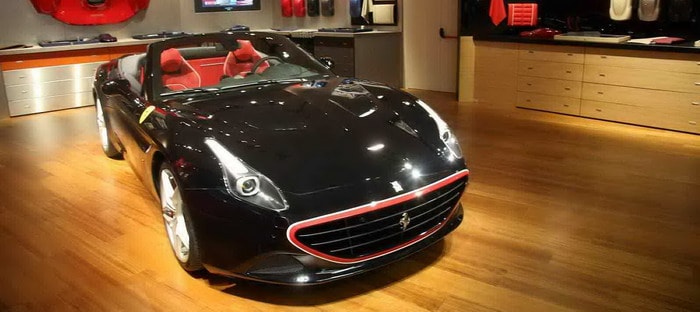 فيراري تقدم نسختين خاصتين من كاليفورنيا T في فرانكفورت 2015