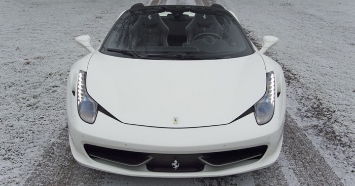 فيراري 458 ايطاليا سبايدر بيضاء معدلة لم تقطع سوي 5000 كم تباع لعميل محظوظ