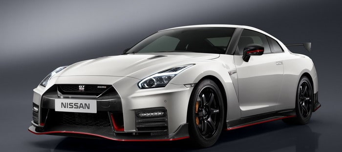 نيسان GT-R نيسمو 2017 تجدد شكلها الخارجي مع مزيد من الكفاءة الأيروديناميكية