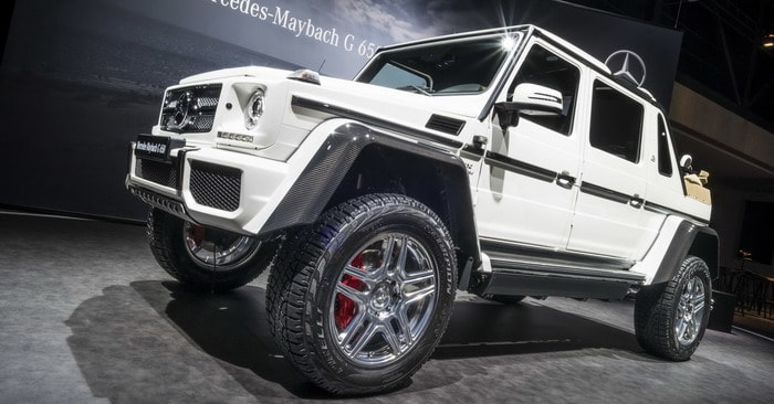 مرسيدس XClass ومايباخ G650 Landaulet . . المستقبل يواجه الماضي في جنيف