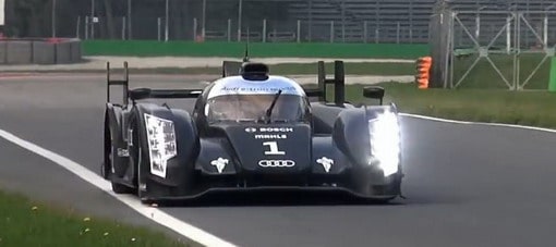 فيديو : أودي R18 eTron Quattro تنطلق بسرعة تفوق الـ 300 كم / س على حلبة مونزا