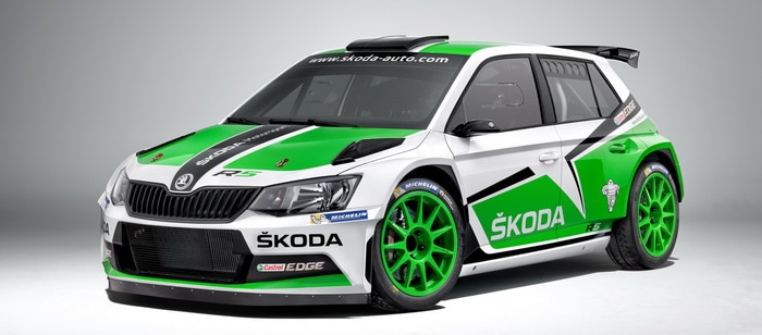 سكودا فابيا R5 تظهر ألوانها السباقية الخضراء الجذابة